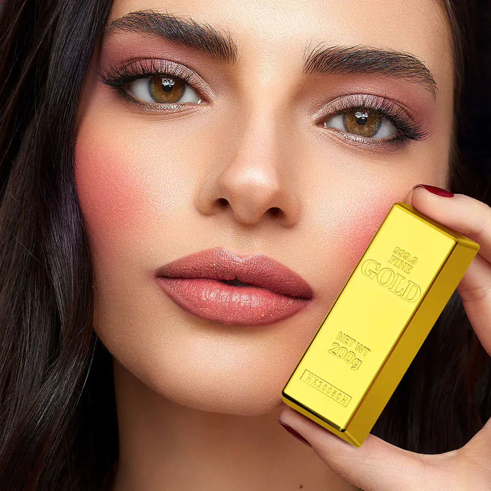 Gold Waterproof Matte Lipstick – Long Lasting