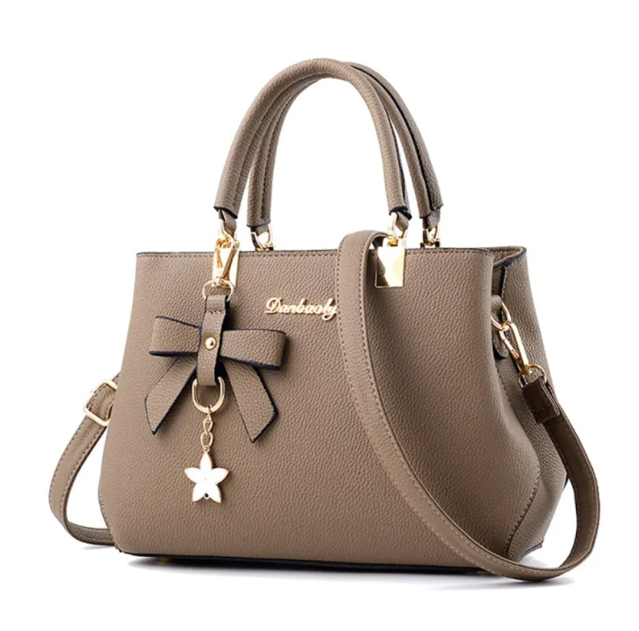 Elegant Texture Bag - Sophisticated Handbag Style