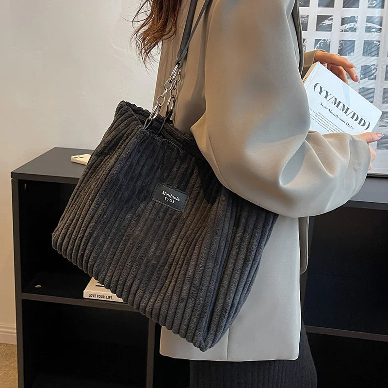 Retro Chic Carryall - Vintage Style Large Bag