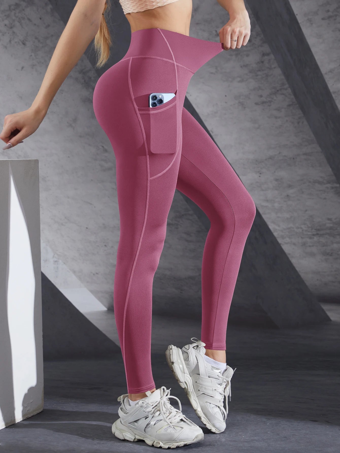 Quick-Dry Belly Control Yoga Pants – Flexible &amp; Chic