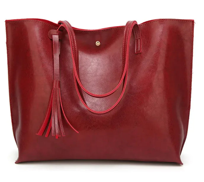 Elegant Shoulder Charm - Chic Crossbody Handbag
