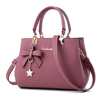 Elegant Texture Bag - Sophisticated Handbag Style