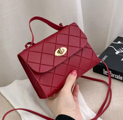 Chic Mini Elegance - Compact Stylish Handbag