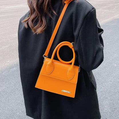 Retro Chic Handbag - Vintage Style Fashion Bag